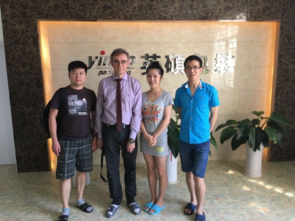英碩防靜電吸塑托盤魅力不淺，引巴西買家跨國而來